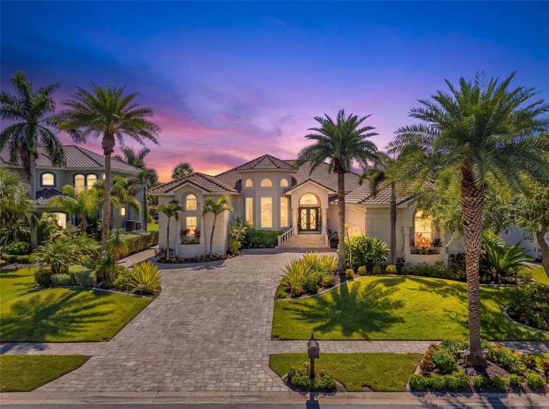 5 bedroom Single Family Residence at 6320 Pasadena Point Boulevard, Marina Estates, Gulfport — photo 1