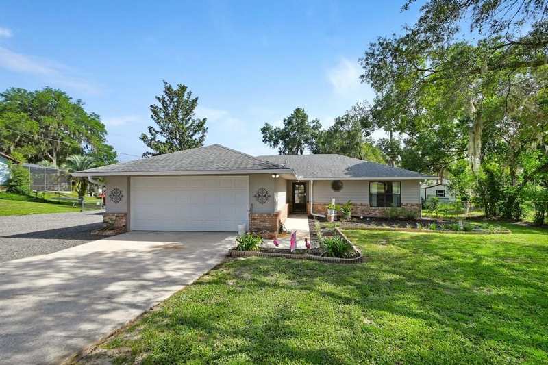 3 bedroom Single Family Residence at 235 W Retta Street, Burwyn Park, De Leon Springs — photo 1