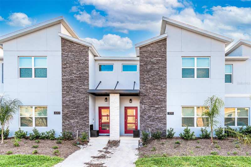 4 bedroom Townhouse at 3011 Penelope Loop, Cove At Storey Lake 4, Kissimmee — photo 1