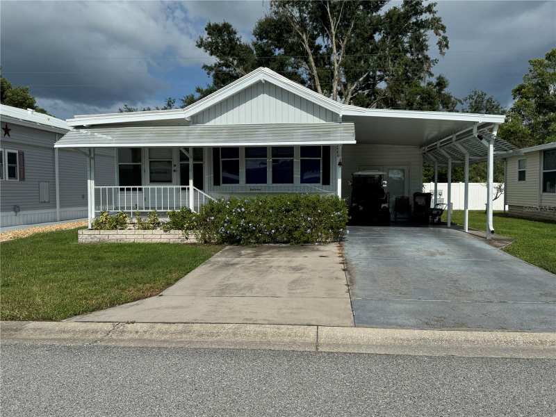2 bedroom Manufactured Home at 4900 Britni Way #Lot 70, American Condominium Parks-Zephyrhills, Zephyrhills — photo 1