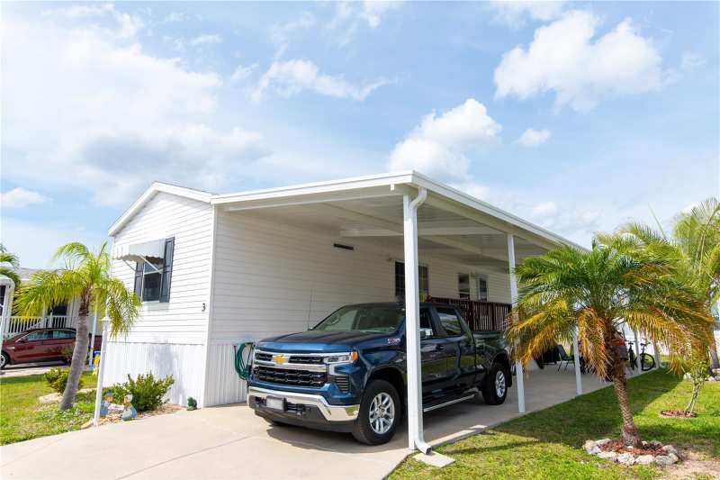 2 bedroom Manufactured Home at 3 Edam Street, Windmill Village, Punta Gorda — photo 1