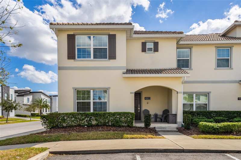 5 bedroom Townhouse at 4800 Memories Lane, Storey Lake Ph 3, Kissimmee — photo 1