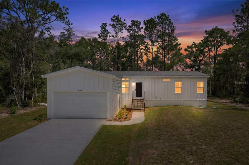 3 bedroom Modular Home at 14249 E Razorbill Avenue, Royal Highlands, Weeki Wachee — photo 1