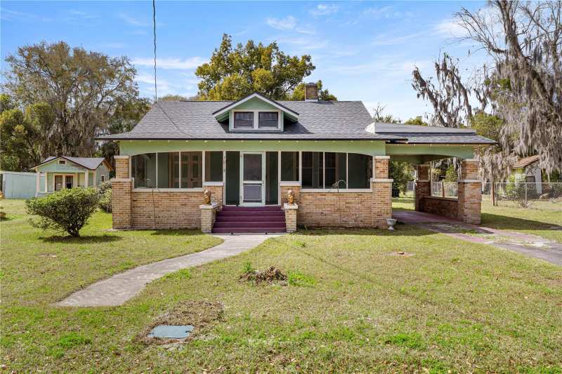 3 bedroom Single Family Residence at 7018 SE 222nd Street, C J Waits Add, Hawthorne — photo 1