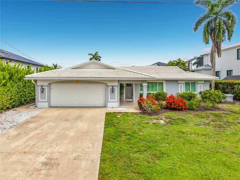 3 bedroom Single Family Residence at 225 3rd Street, Little Hickory Shores Unit 1, Bonita Springs — photo 1