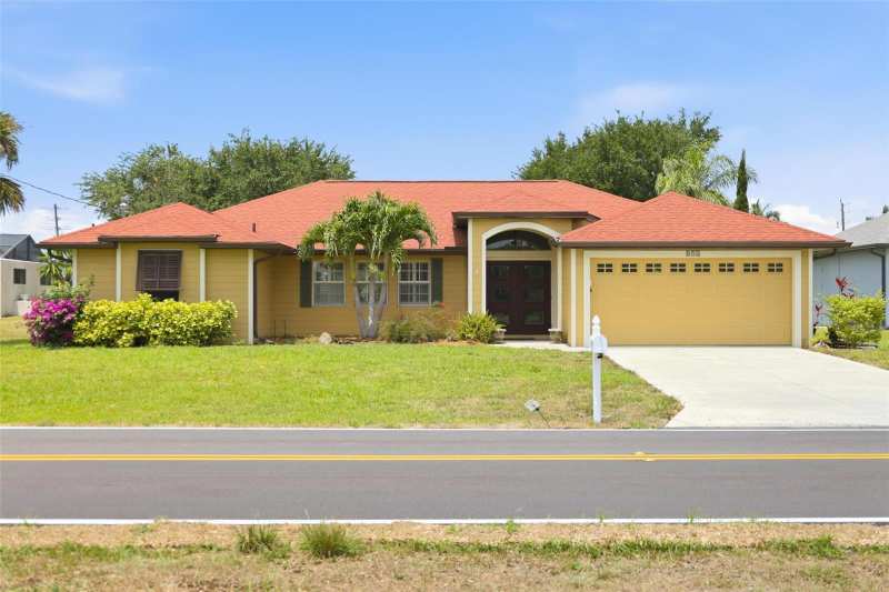 4 bedroom Single Family Residence at 894 Boundary Boulevard, Rotonda White Marsh, Rotonda West — photo 1