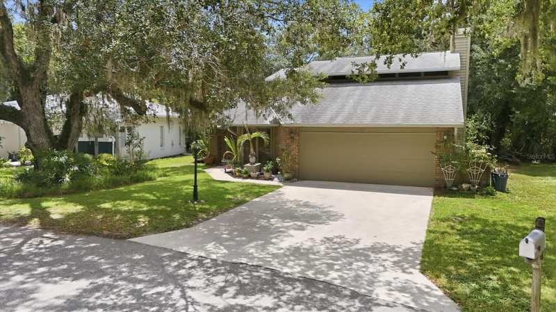 4 bedroom Single Family Residence at 1063 Greystone Lane, Greystone, Sarasota — photo 1