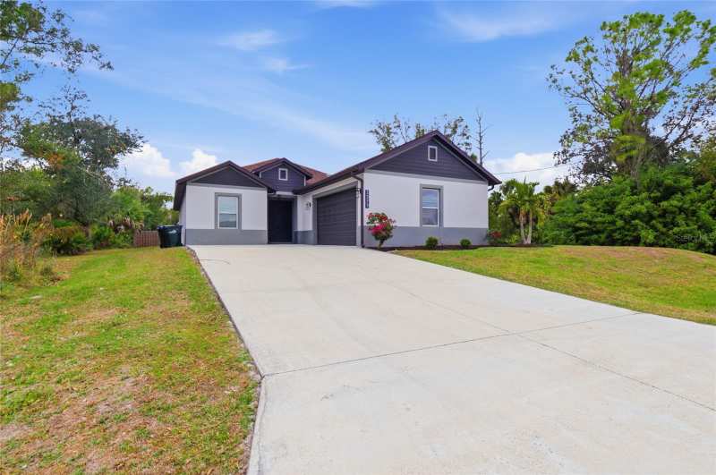 3 bedroom Single Family Residence at 3373 Eagle Pass Street, Port Charlotte Sub 20, North Port — photo 1