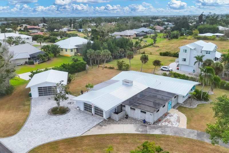 4 bedroom Single Family Residence at 45 Cape Haze Drive, Cape Haze, Placida — photo 1