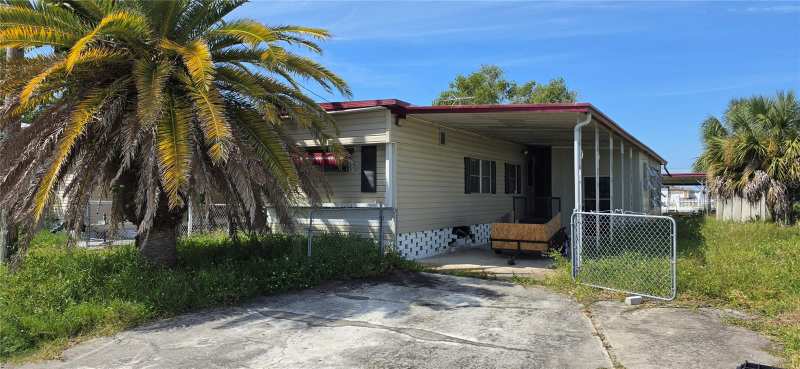 2 bedroom Mobile Home at 13115 Ballast Court, Signal Cove, Hudson — photo 1