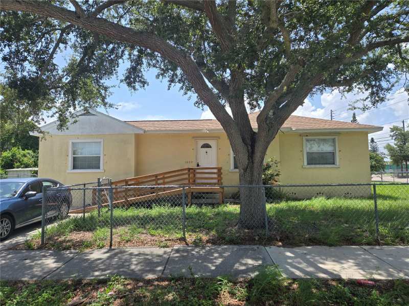4 bedroom Single Family Residence at 1800 22nd Avenue, Orange Hill, St Petersburg — photo 1
