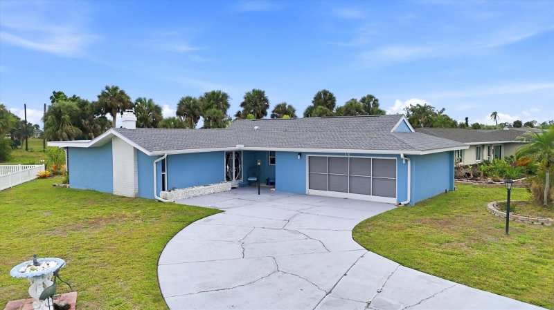 2 bedroom Single Family Residence at 12 Golfview Court, Rotonda West Oakland Hills, Rotonda West — photo 1