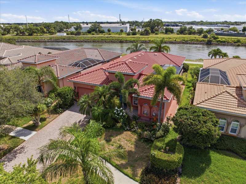 3 bedroom Single Family Residence at 210 Rio Terra, Bellagio On Venice Island, Venice — photo 1