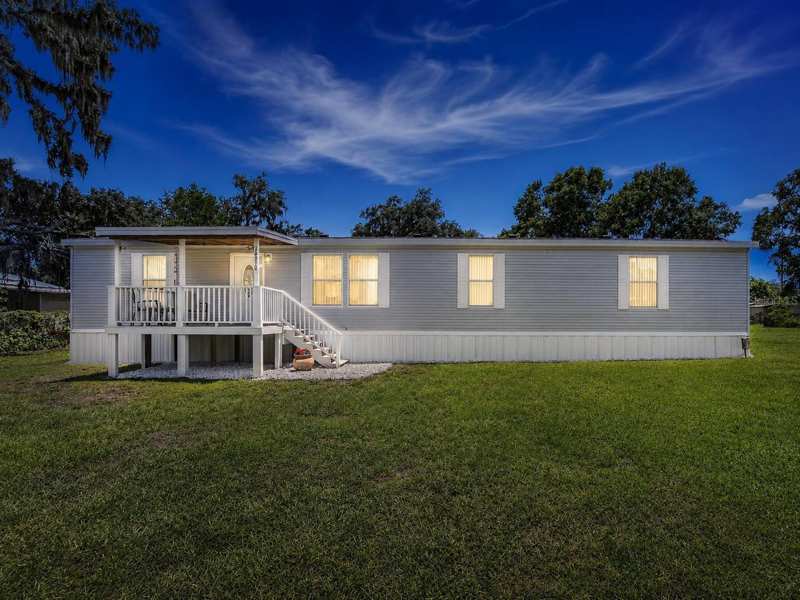 4 bedroom Manufactured Home at 38310 Pear Court, Zephyrhills Colony Company Lands, Zephyrhills — photo 1