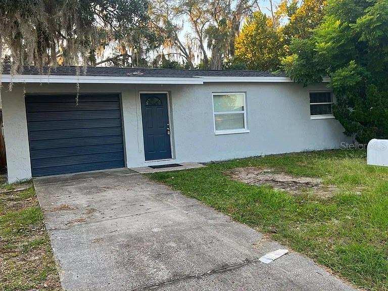 3 bedroom Single Family Residence at 9015 Derby Lane, The Lakes, Port Richey — photo 1