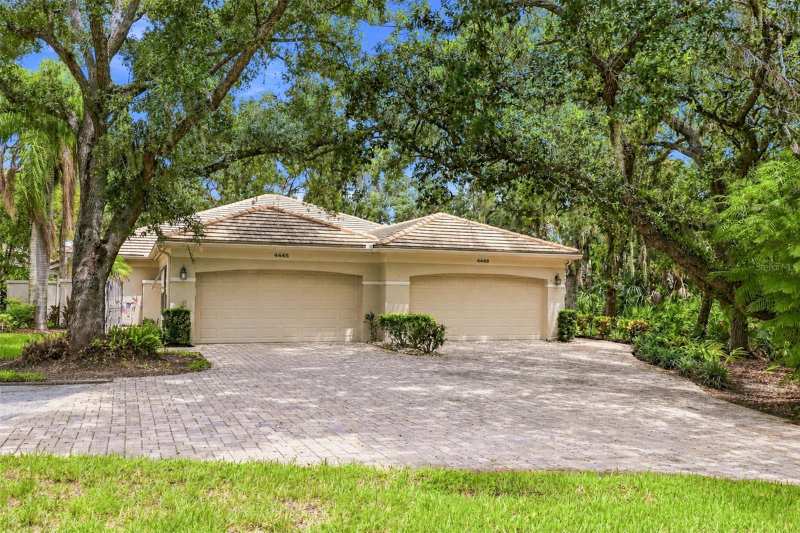 3 bedroom Villa at 4449 Oakley Greene #1, Oakley Green, Sarasota — photo 1