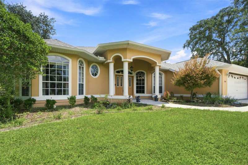 3 bedroom Single Family Residence at 2168 W Begonia Drive, Pine Ridge Unit 03, Beverly Hills — photo 1