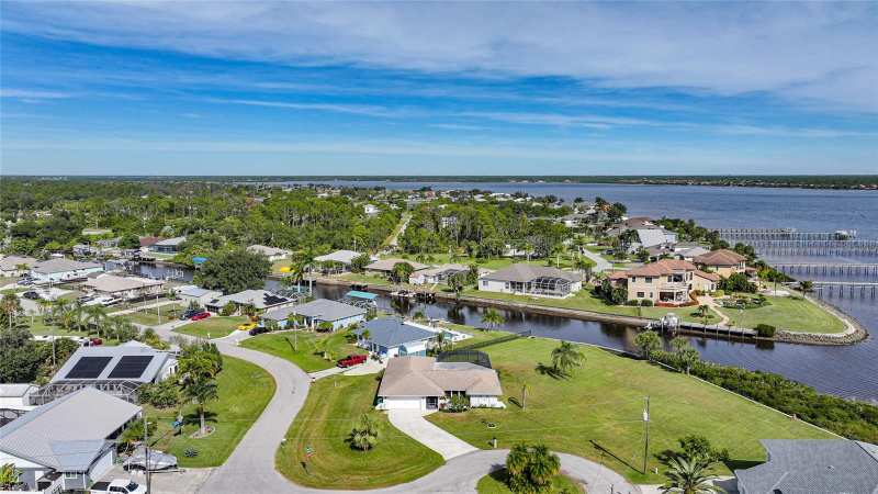 3 bedroom Single Family Residence at 3522 Fox Terrace, Port Charlotte Sec 060, Port Charlotte — photo 1