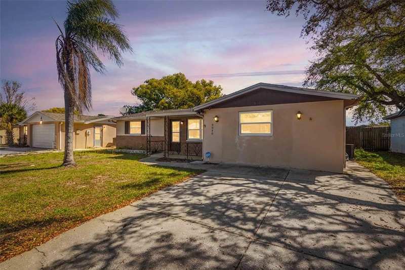3 bedroom Single Family Residence at 9040 Lunar Lane, Regency Park, Port Richey — photo 1