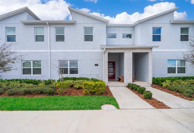 4 bedroom Townhouse at 212 Ocean Course Avenue, Stoneybrook South North Prcl Ph 1, Davenport — photo 1