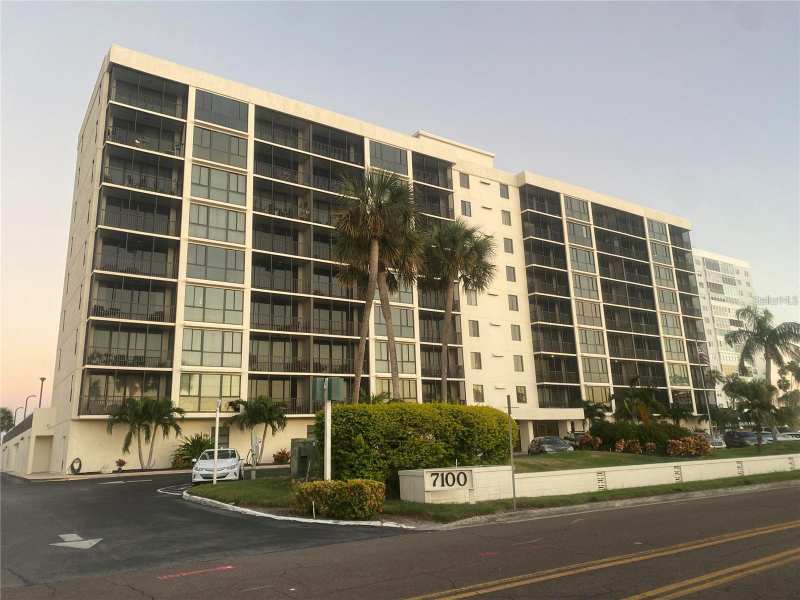 3 bedroom Condominium at 7100 Sunshine Skyway Lane #906, Bridgeton North Condo, St Petersburg — photo 1