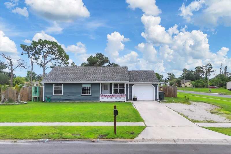 2 bedroom Single Family Residence at 7590 Lyncrest Street, Port Charlotte Sub 50, North Port — photo 1