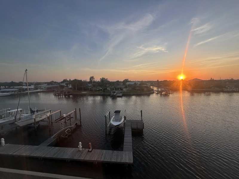 3 bedroom Townhouse at 6432 Sunset Bay Circle, Sunset Bay Twnhms, Apollo Beach — photo 1