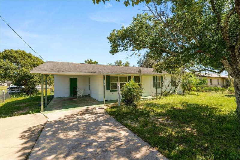 3 bedroom Single Family Residence at 807 S Seminole Avenue, Price-Gorhams Sec 26, Avon Park — photo 1