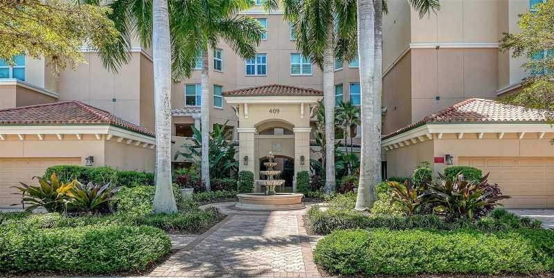 3 bedroom Condominium at 409 North Point Road #401, Meridian At The Oaks Preserve, Osprey — photo 1