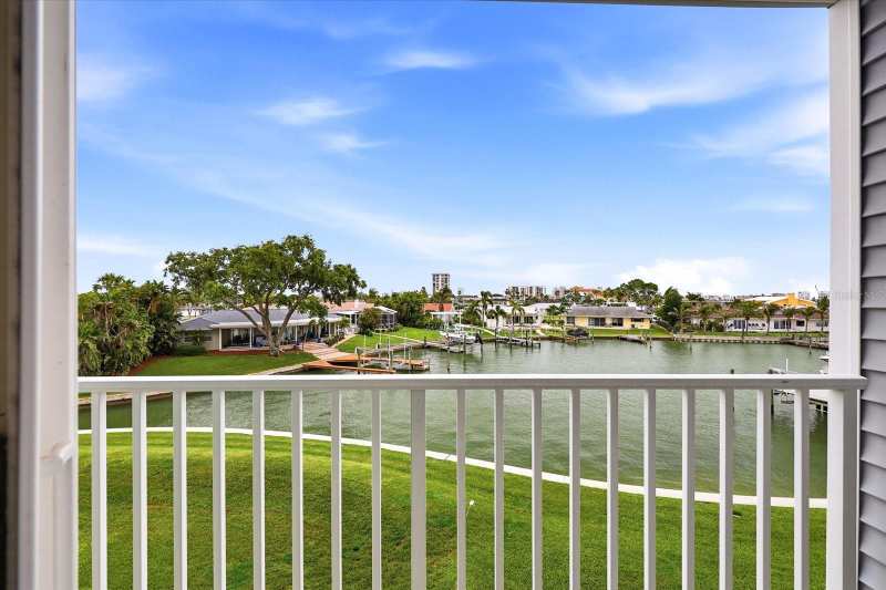 2 bedroom Condominium at 610 Island Way #201, 610 Island Way Condo, Clearwater Beach — photo 1