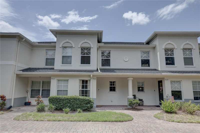 3 bedroom Townhouse at 9516 Charlesberg Drive, Charleston Place Twnhms, Tampa — photo 1