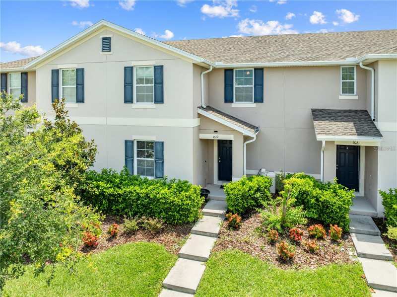 3 bedroom Townhouse at 1619 Reflection Cove, Turtle Creek, St Cloud — photo 1