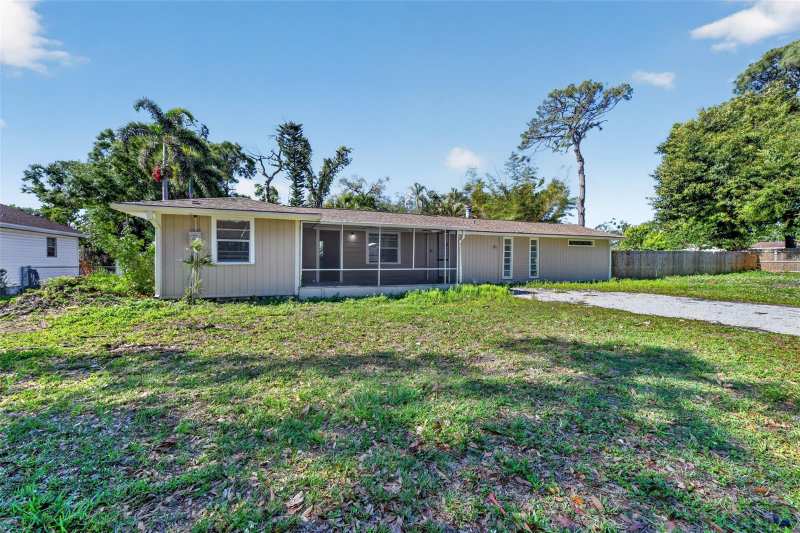 2 bedroom Single Family Residence at 1150 52nd Street, Armstrong Acres Surv Lt 1 R, Sarasota — photo 1