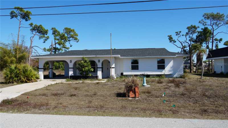 3 bedroom Single Family Residence at 3552 Middletown Street, Port Charlotte Sec 009, Port Charlotte — photo 1