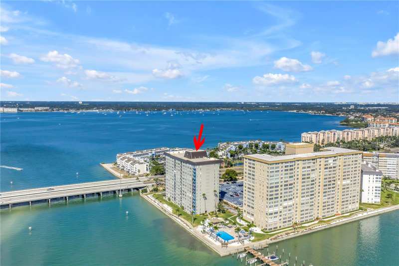 2 bedroom Condominium at 5220 Brittany Drive #1204, Bayway Isles Point Brittany Five, St Petersburg — photo 1