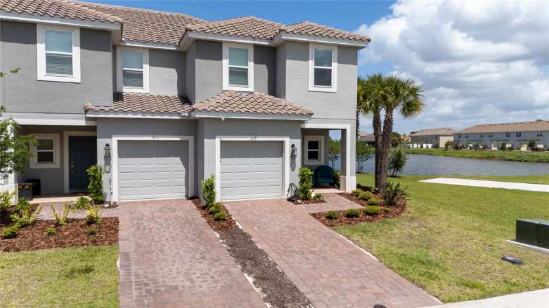3 bedroom Townhouse at 3635 Main Harbor Drive, Bellalago Pod G Twnhms, Kissimmee — photo 1