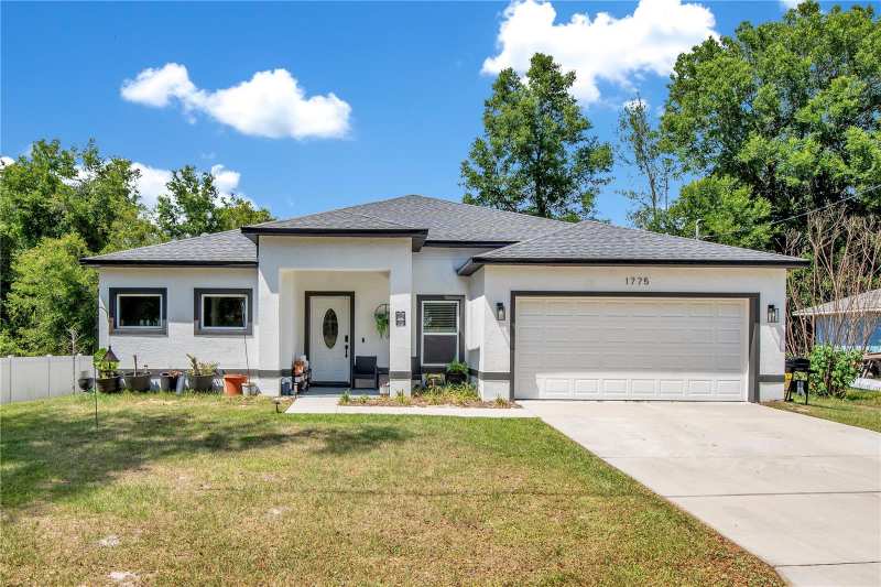 3 bedroom Single Family Residence at 1775 19th Street, West Highlands, Orange City — photo 1