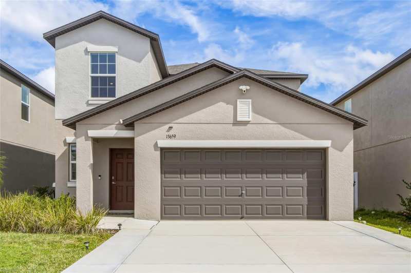 5 bedroom Single Family Residence at 13659 Newbridge Street, Avalon East, Spring Hill — photo 1