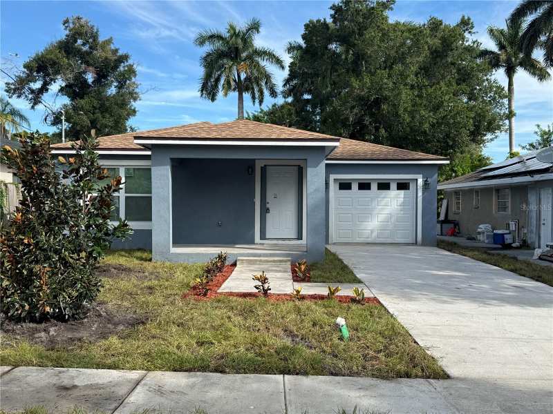 3 bedroom Single Family Residence at 835 Queensboro Avenue, Stahls Sub, St Petersburg — photo 1