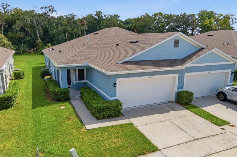 2 bedroom Townhouse at 20043 Royal Tern Court, Lake Denham Estates, Leesburg — photo 1