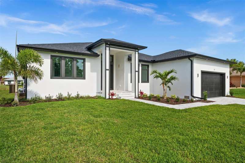 4 bedroom Single Family Residence at 45 Bunker Lane, Rotonda West Pebble Beach, Rotonda West — photo 1