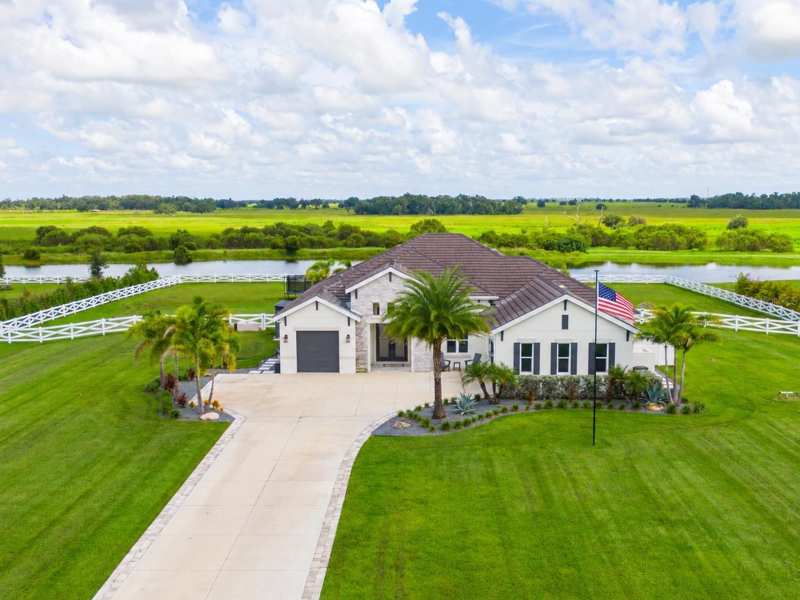 3 bedroom Single Family Residence at 3527 Quiver Court, Hampton Lakes, Sarasota — photo 1
