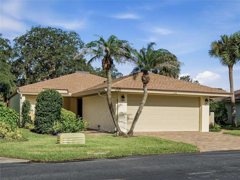 3 bedroom Single Family Residence at 214 Canterbury Circle, Brae Burn Unit 02, New Smyrna Beach — photo 1