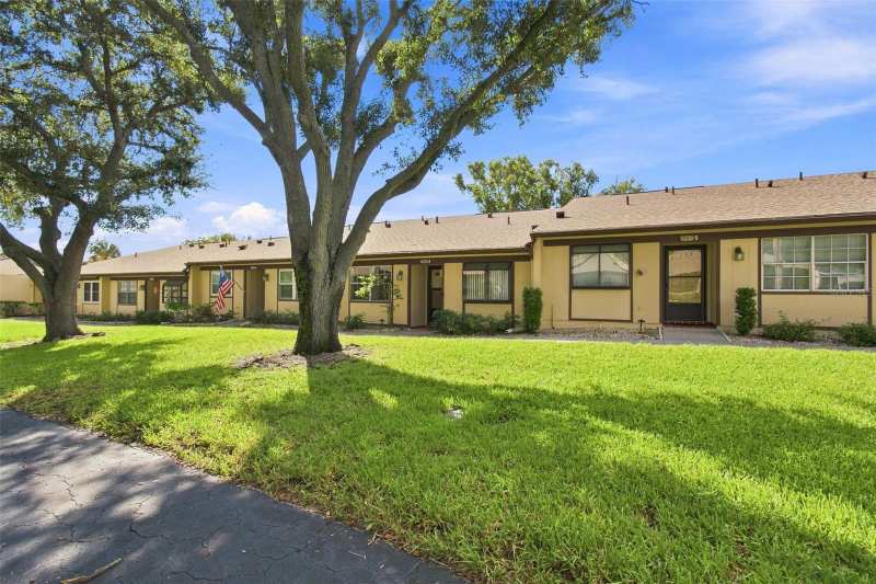2 bedroom Condominium at 11231 Dollar Lake Drive #4, Dollar Lake Village Condo I, Port Richey — photo 1
