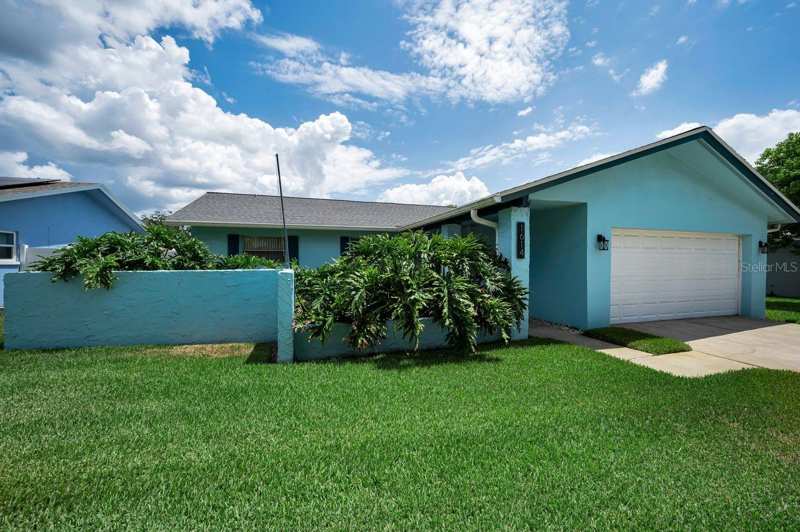 4 bedroom Single Family Residence at 1614 Dale Circle, Amberlea Unit 2, Dunedin — photo 1