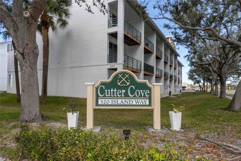 3 bedroom Townhouse at 320 Island Way #605, Cutter Cove Condo, Clearwater Beach — photo 1