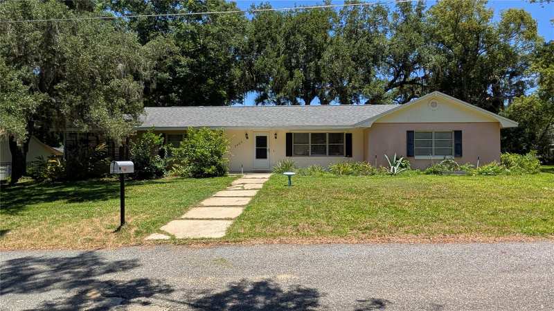 3 bedroom Single Family Residence at 2469 Broadvue Avenue, Broadvue Heights, Eustis — photo 1
