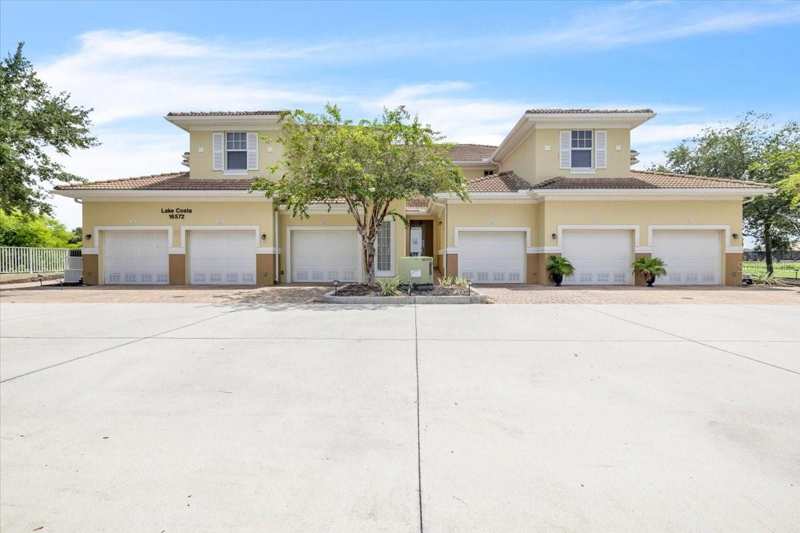 2 bedroom Condominium at 16572 San Edmundo Road #111, Lake Costa Gardens, Punta Gorda — photo 1