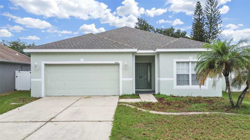 4 bedroom Single Family Residence at 9541 Cypress Harbor Drive, East Bay Lakes, Gibsonton — photo 1