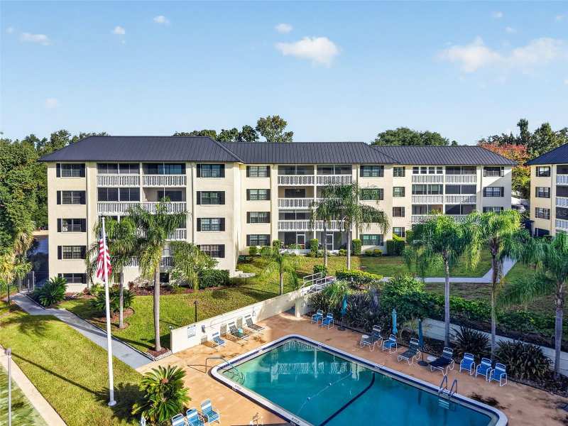 3 bedroom Condominium at 101 N Grandview Street #212, Mount Dora Southern Oaks Condo, Mount Dora — photo 1